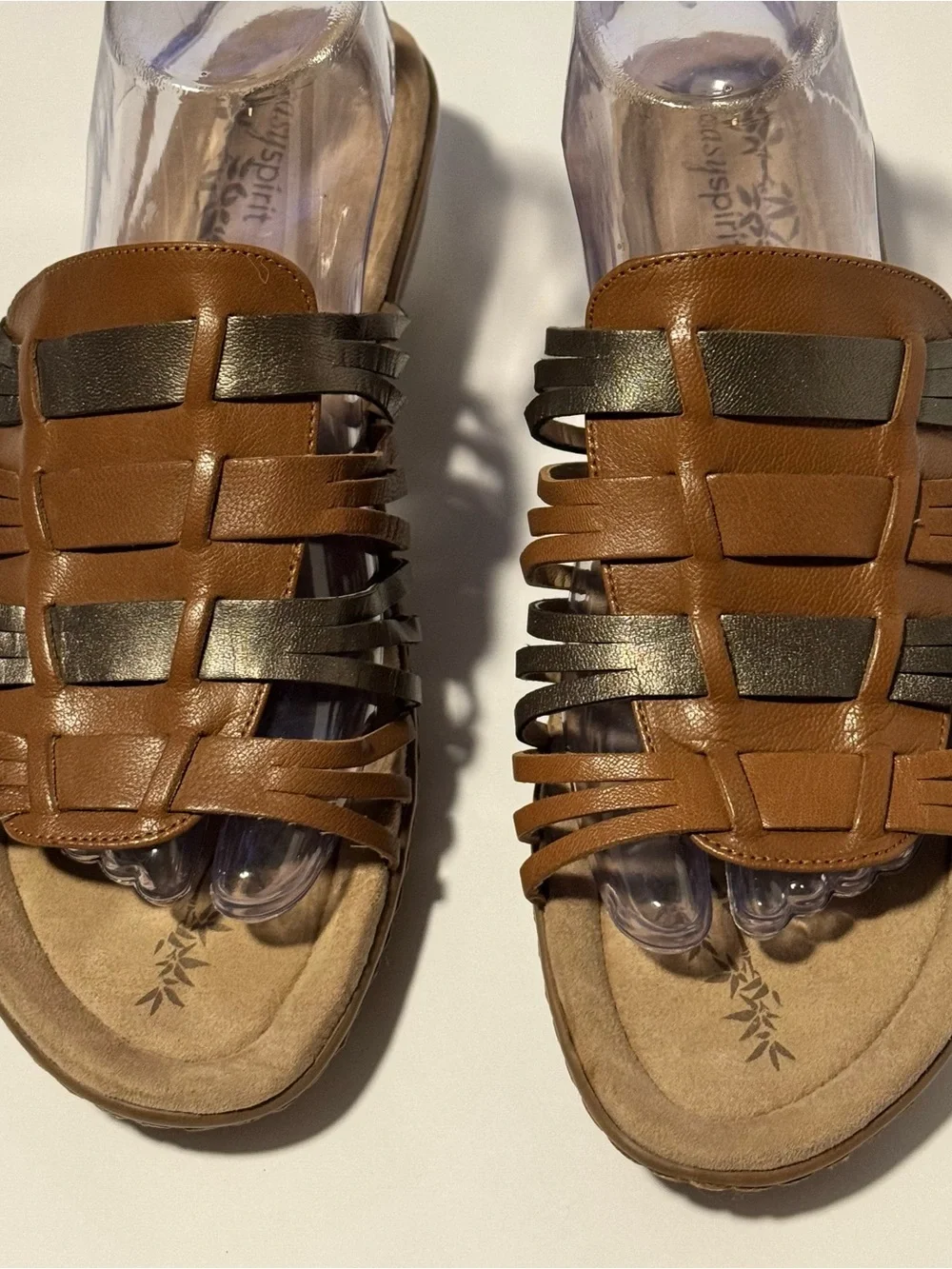 Easy Spirit Women’s 10 Sandal Brown & Gold Slip On Hurrache Style Strappy Shoe